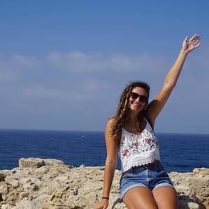 Meet your Posher, Madeline